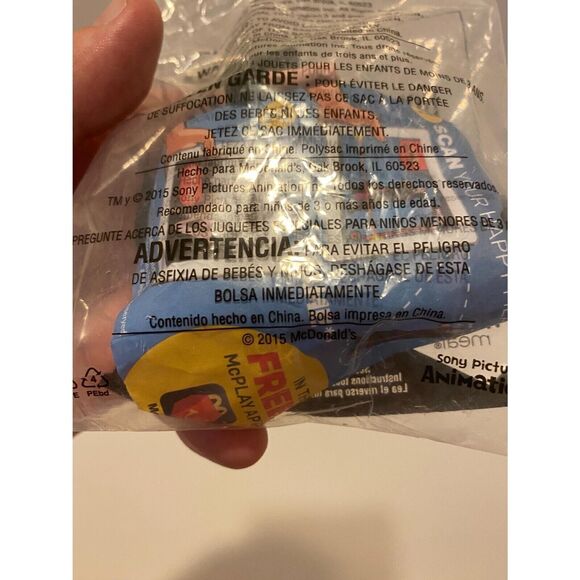 McDonald’s 2015 Hotel Transylvana 2 Mavis Toy #4 Happy Meal Toy - Picture 5 of 5